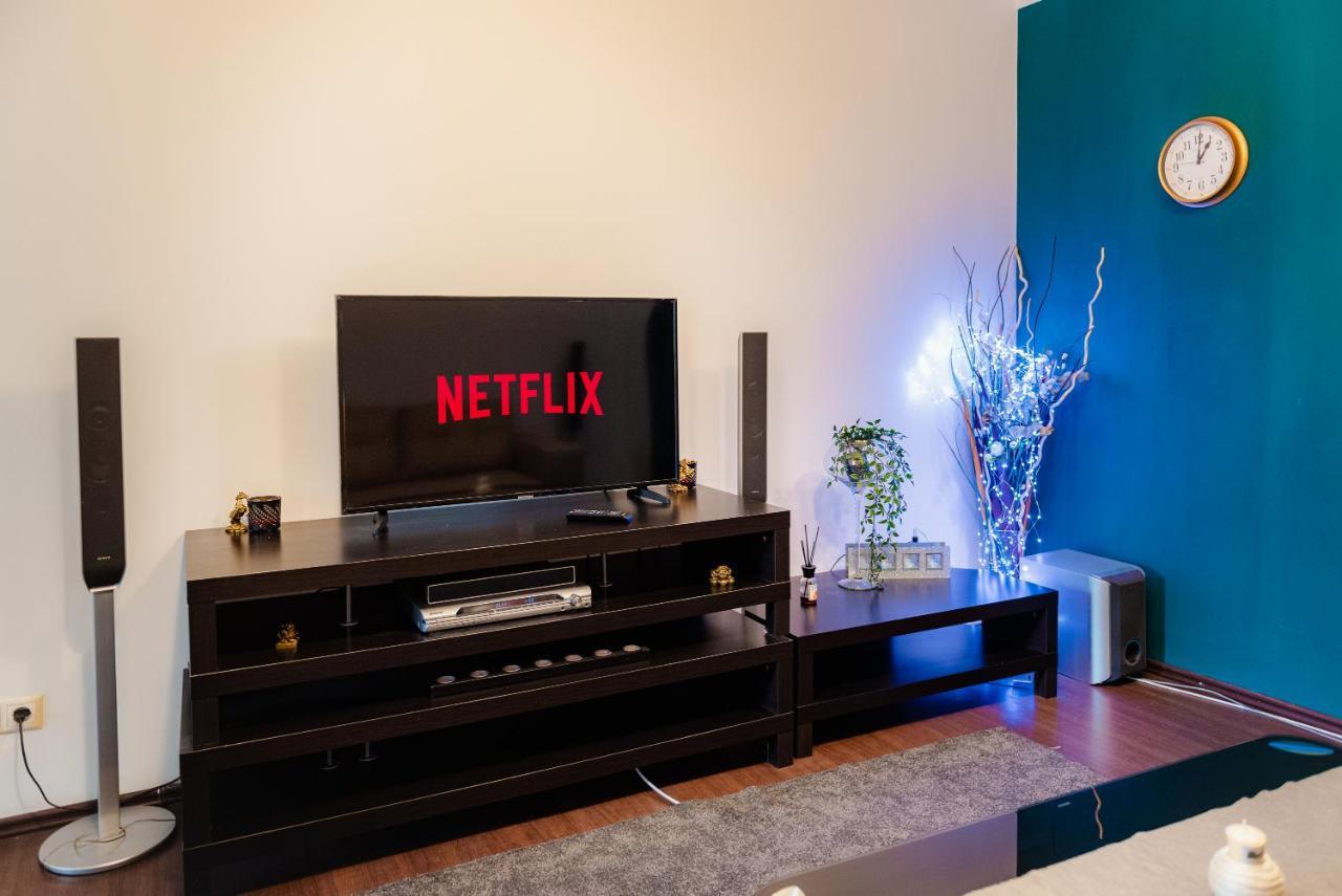 Comfy Apartment With Private Parking And Netflix Bukareszt Zewnętrze zdjęcie