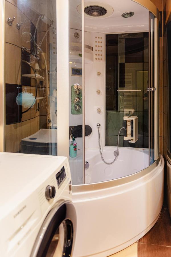 Comfy Apartment With Private Parking And Netflix Bukareszt Zewnętrze zdjęcie