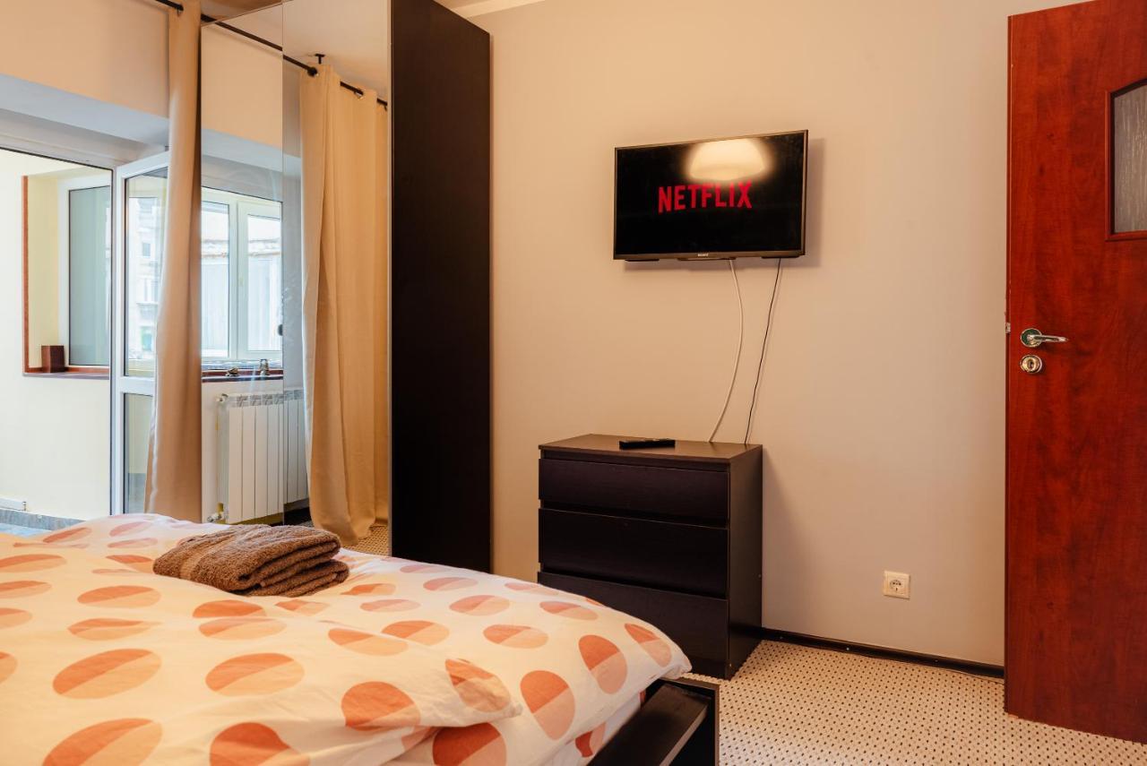 Comfy Apartment With Private Parking And Netflix Bukareszt Zewnętrze zdjęcie