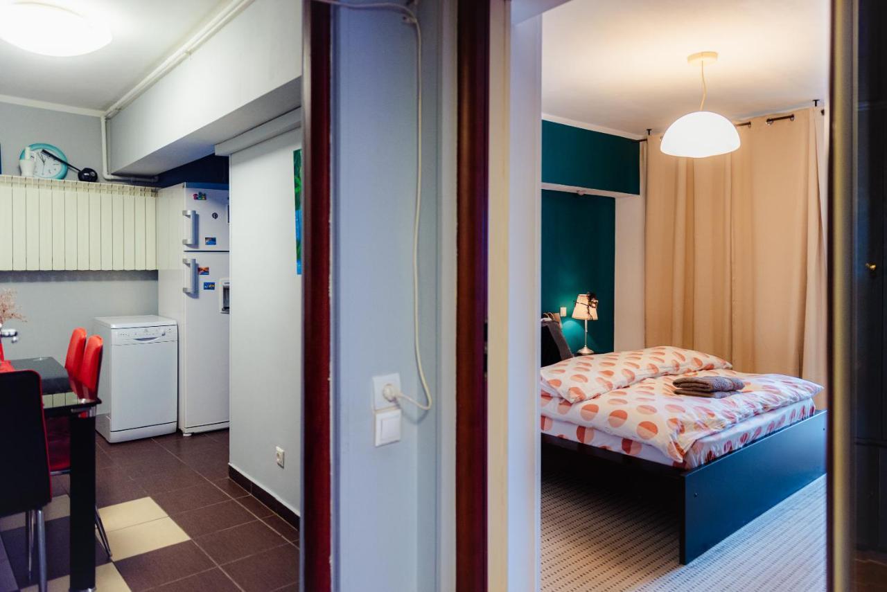 Comfy Apartment With Private Parking And Netflix Bukareszt Zewnętrze zdjęcie